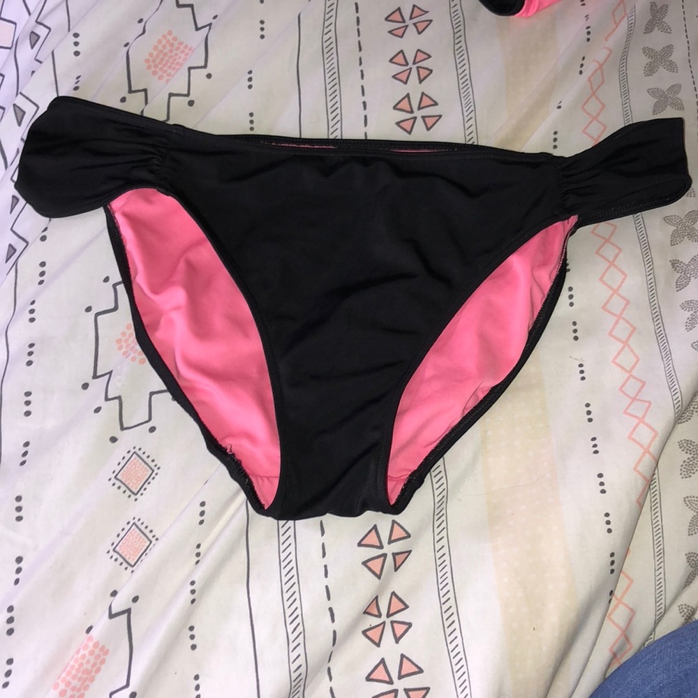 Black Victoria’s Secret bikini bottoms
